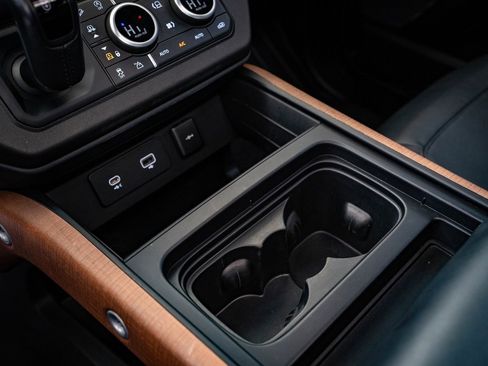 Used 2021 Land Rover Defender 110 X image 33