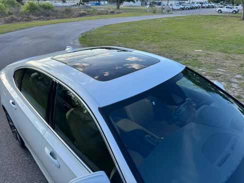 Used 2019 Volvo S90 T6 Momentum image 15