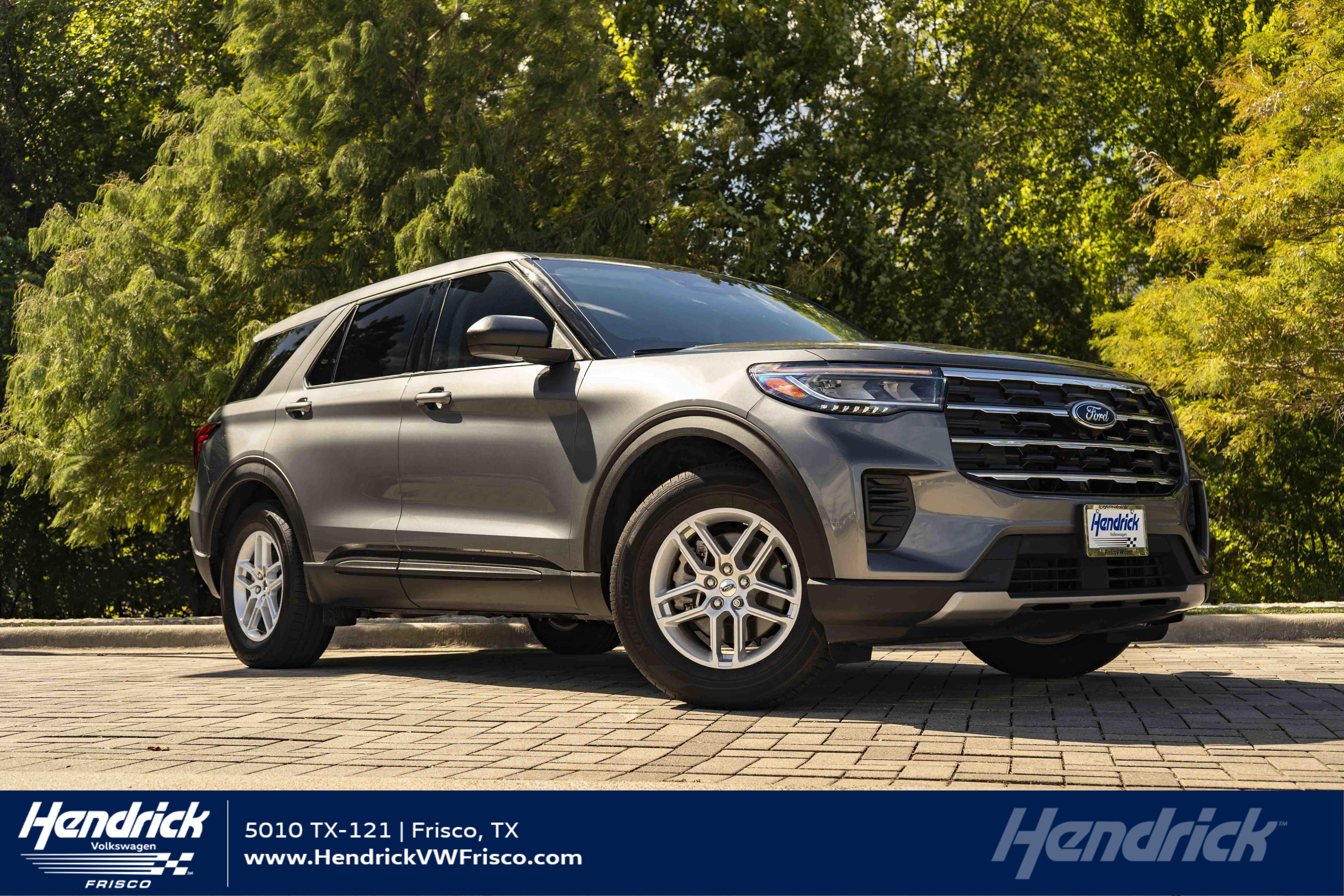 Used 2026 Ford Explorer Active RWD image 1