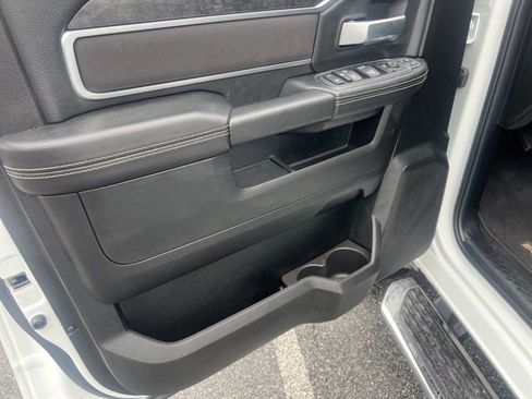 Used 2024 RAM 2500 Big Horn w/ Bed Utility Group image 11