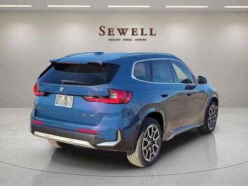 Used 2026 BMW X1 xDrive28i w/ Technology Package AWD/4WD image 5