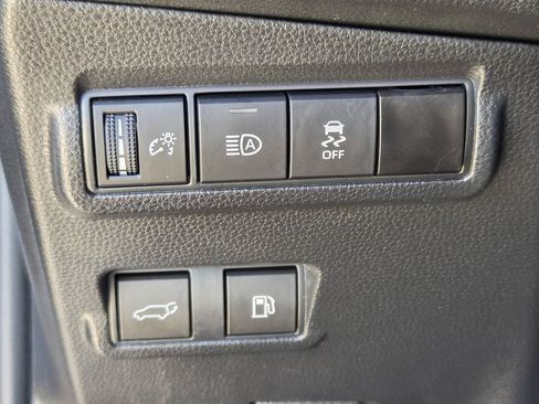 Used 2024 Toyota Corolla Cross AWD Hybrid w/ Convenience Package image 25