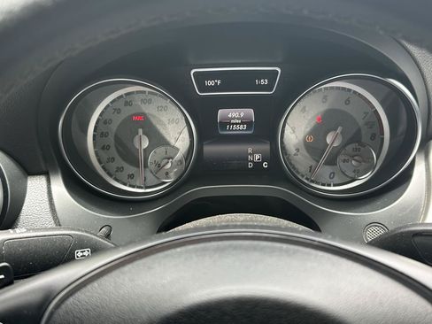Used 2016 Mercedes-Benz CLA 250 image 33
