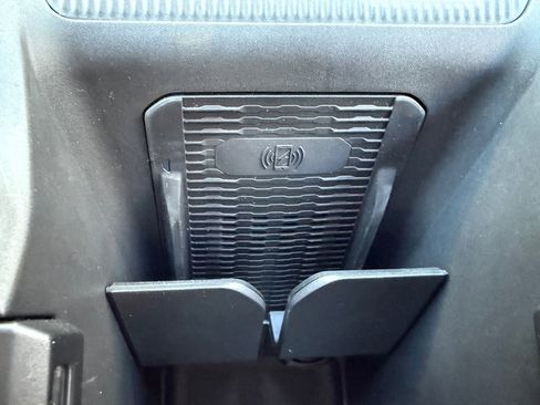 New 2026 Jeep Cherokee Limited image 27