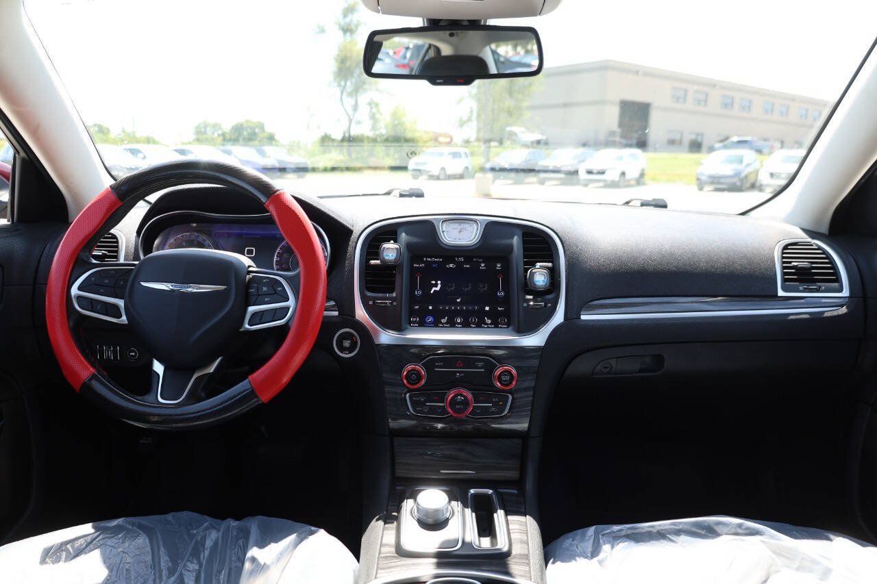 Used 2019 Chrysler 300 Touring L w/ Quick Order Package 22F AWD/4WD image 14