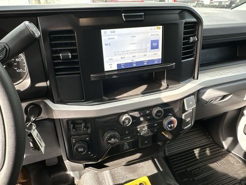 New 2026 Ford F450 XL w/ XL Chrome Package image 32