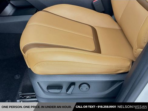 New 2026 Nissan Armada SL w/ Captain's Chari Seat Package image 20