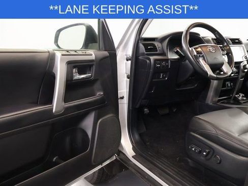 Used 2024 Toyota 4Runner SR5 Premium image 7