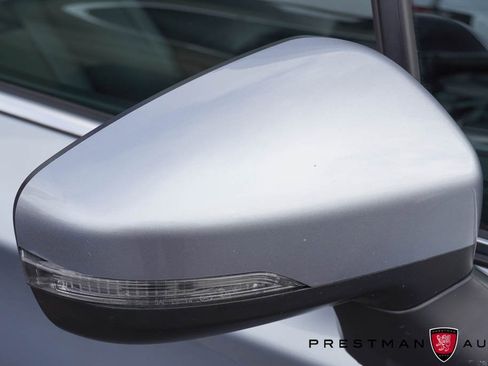 Used 2022 Subaru Impreza 2.0i Limited w/ Popular Package #2 image 12