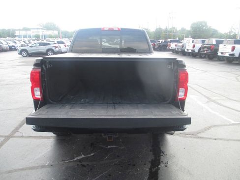 Used 2017 Chevrolet Silverado 1500 LTZ Z71 w/ LTZ Plus Package AWD/4WD image 9