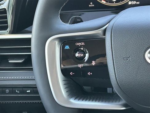 New 2026 INFINITI QX80 Luxe image 24