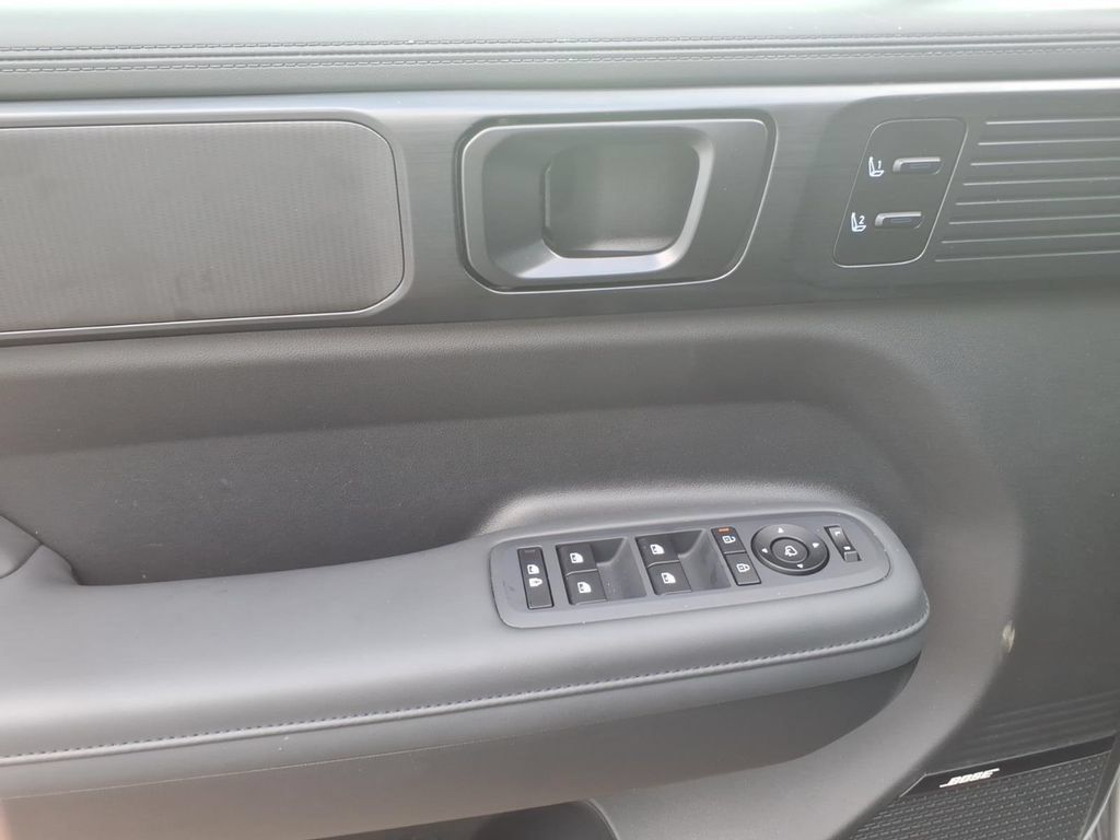 Used 2026 Hyundai Santa Fe Calligraphy FWD image 15
