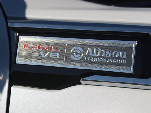 New 2026 GMC Sierra 2500 Denali w/ Denali Reserve Package image 10