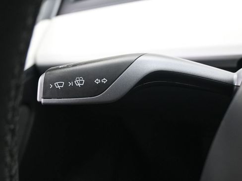 Used 2023 Tesla Model 3 Standard Range RWD image 19