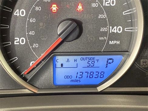 Used 2015 Toyota RAV4 XLE image 20