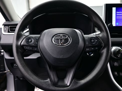 Used 2024 Toyota RAV4 XLE FWD image 23