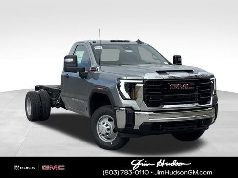 New 2026 GMC Sierra 3500 Pro w/ Convenience Package image 1