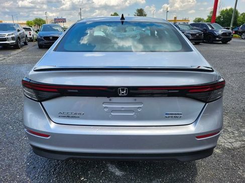 Used 2024 Honda Accord Sport image 7