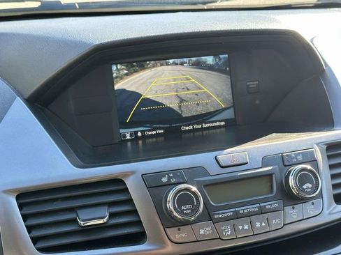 Used 2014 Honda Odyssey Touring Elite image 32