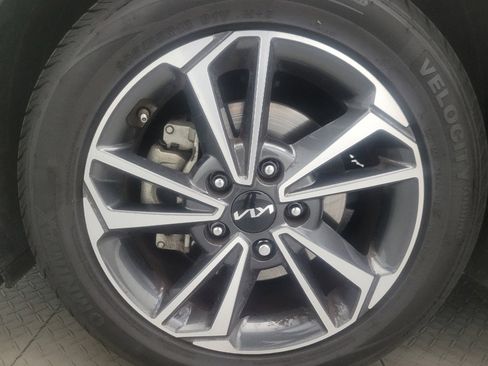 Used 2023 Kia Forte LXS w/ LXS Technology Package FWD image 31