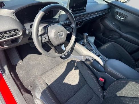 Used 2024 Honda HR-V Sport image 10
