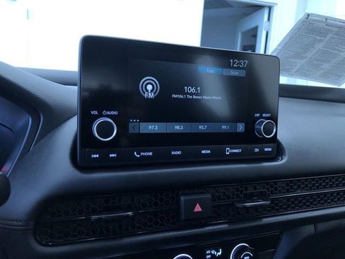 Used 2025 Honda HR-V LX image 27