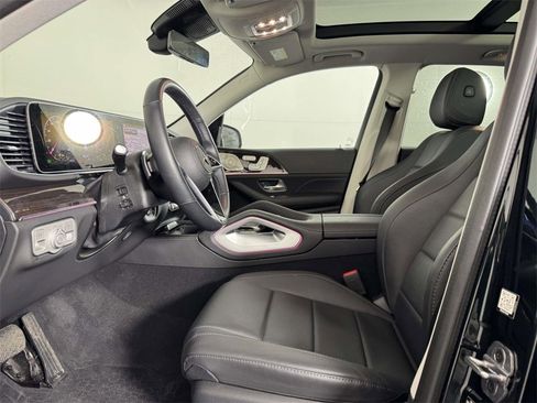 Used 2025 Mercedes-Benz GLE 350 4MATIC image 4