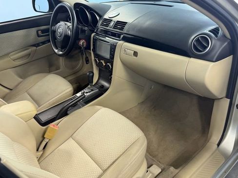 Used 2004 MAZDA MAZDA3 I w/ Pwr & 16" Alloy Wheel Pkg FWD image 14