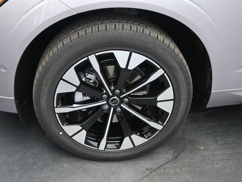 New 2026 Volvo XC60 B5 Plus w/ Protection Package Premier image 9