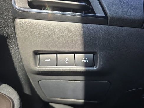 New 2026 Nissan Sentra SR FWD image 10