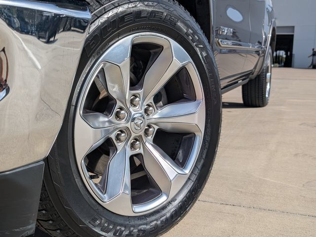Used 2022 RAM 1500 Limited AWD/4WD image 2