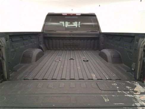 Used 2021 Chevrolet Silverado 2500 High Country w/ Safety Package II image 17