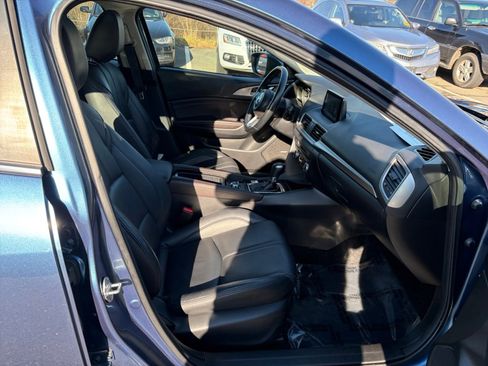 Used 2018 MAZDA MAZDA3 Touring image 28