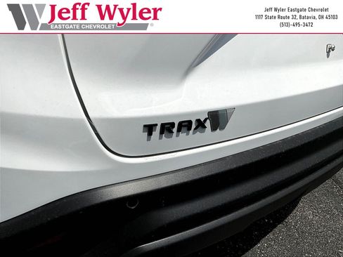 New 2026 Chevrolet Trax LT w/ Driver Confidence Package FWD image 13