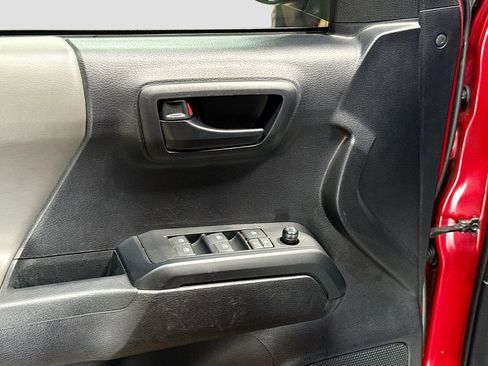 Used 2021 Toyota Tacoma SR image 17