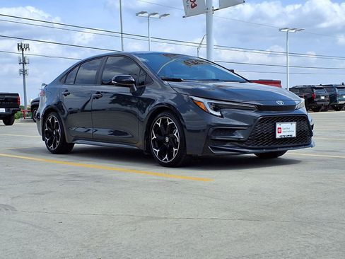 Used 2025 Toyota Corolla FX image 3