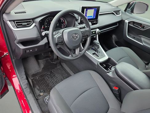 Used 2024 Toyota RAV4 LE image 20