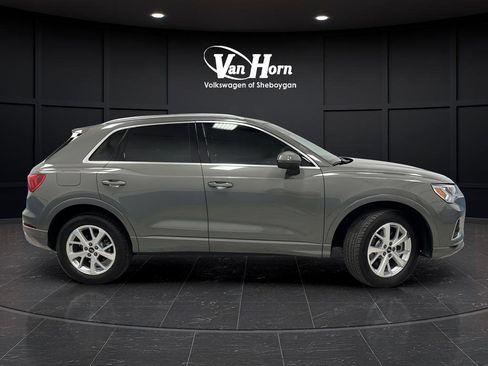 Used 2024 Audi Q3 2.0T Premium Plus w/ Premium Plus Package AWD/4WD image 2