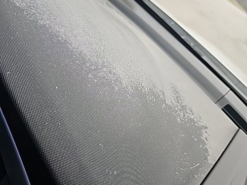 Used 2009 Pontiac G8 GT w/ Premium Package image 12