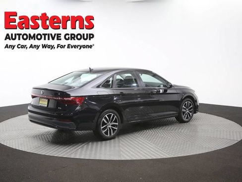 Used 2025 Volkswagen Jetta SE FWD image 40