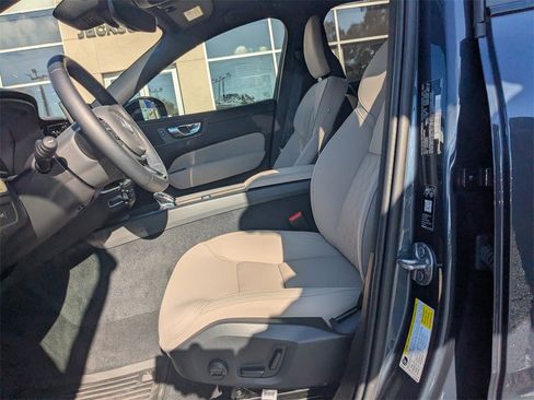 Certified 2026 Volvo XC60 B5 Plus w/ Protection Package Premier image 24