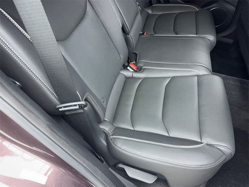 Used 2023 Genesis GV70 2.5T w/ Advanced Package image 51