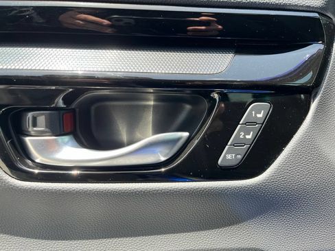 Used 2024 Honda CR-V EX-L image 11
