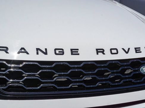 Used 2020 Land Rover Range Rover Evoque S AWD/4WD image 11