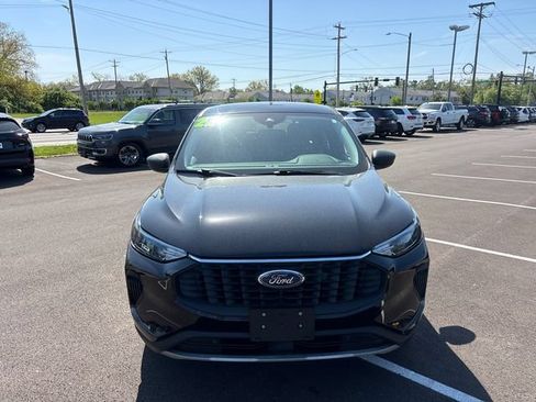Used 2023 Ford Escape Active FWD image 5
