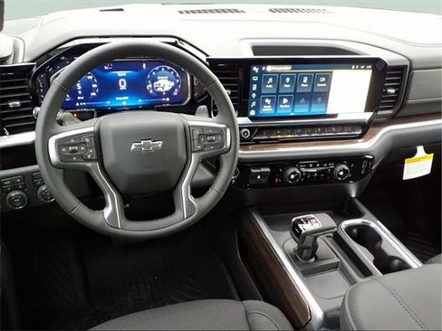 New 2026 Chevrolet Silverado 1500 LT Trail Boss w/ Convenience Package II image 18