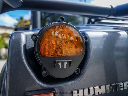 Used 2003 HUMMER H1 4-Door Open Top image 68