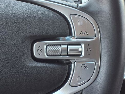 Used 2022 Genesis GV70 2.5T w/ Advanced Package image 14