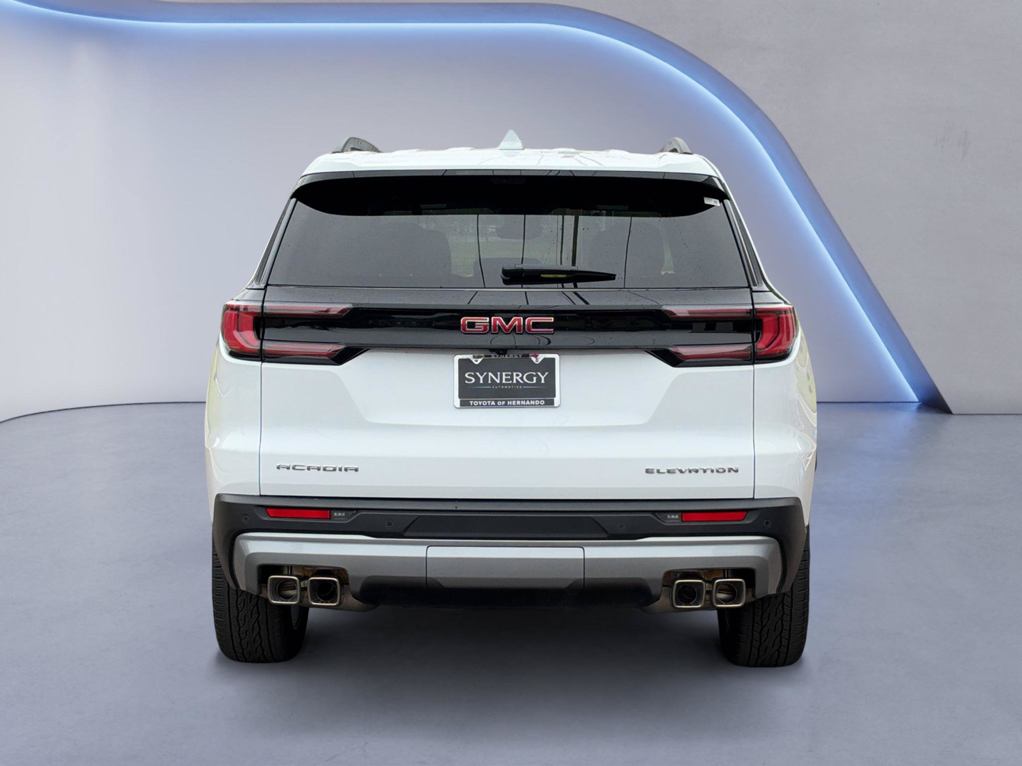 Used 2026 GMC Acadia Elevation w/ Elevation Premium Package FWD image 7