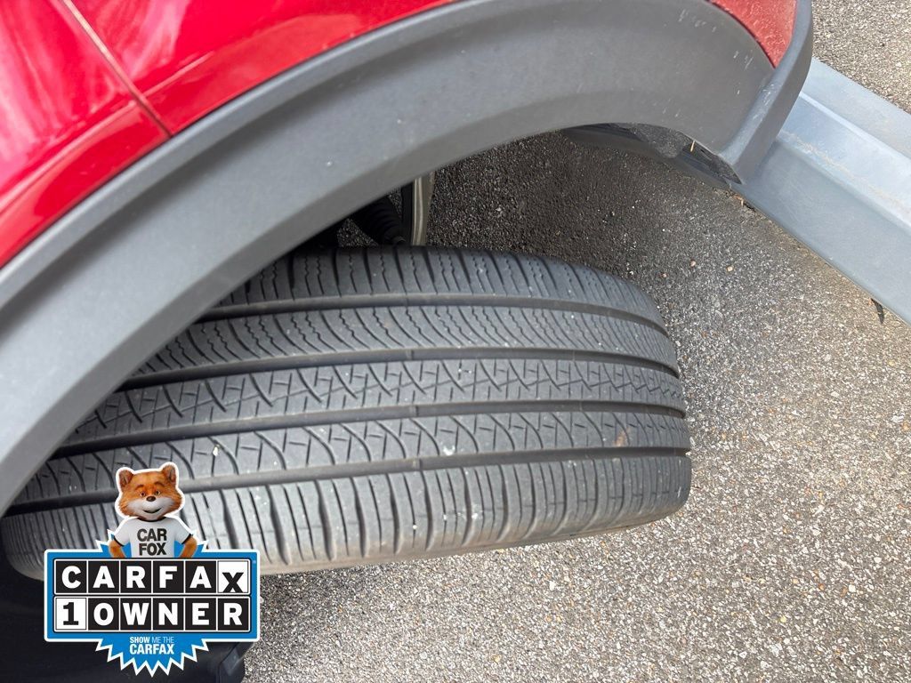 Used 2025 Ford Explorer ST-Line w/ Premium Package RWD image 7